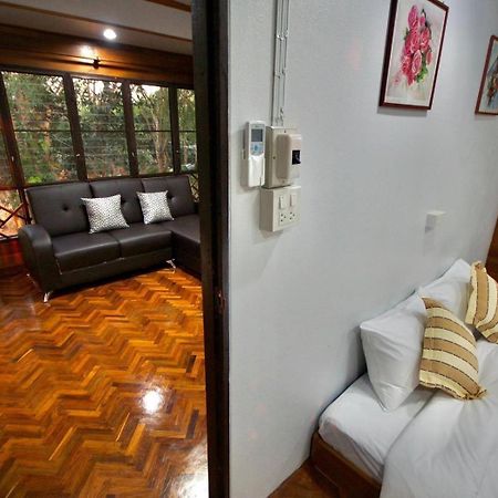 Ferienwohnung เรือนสารภี Phrae Exterior foto
